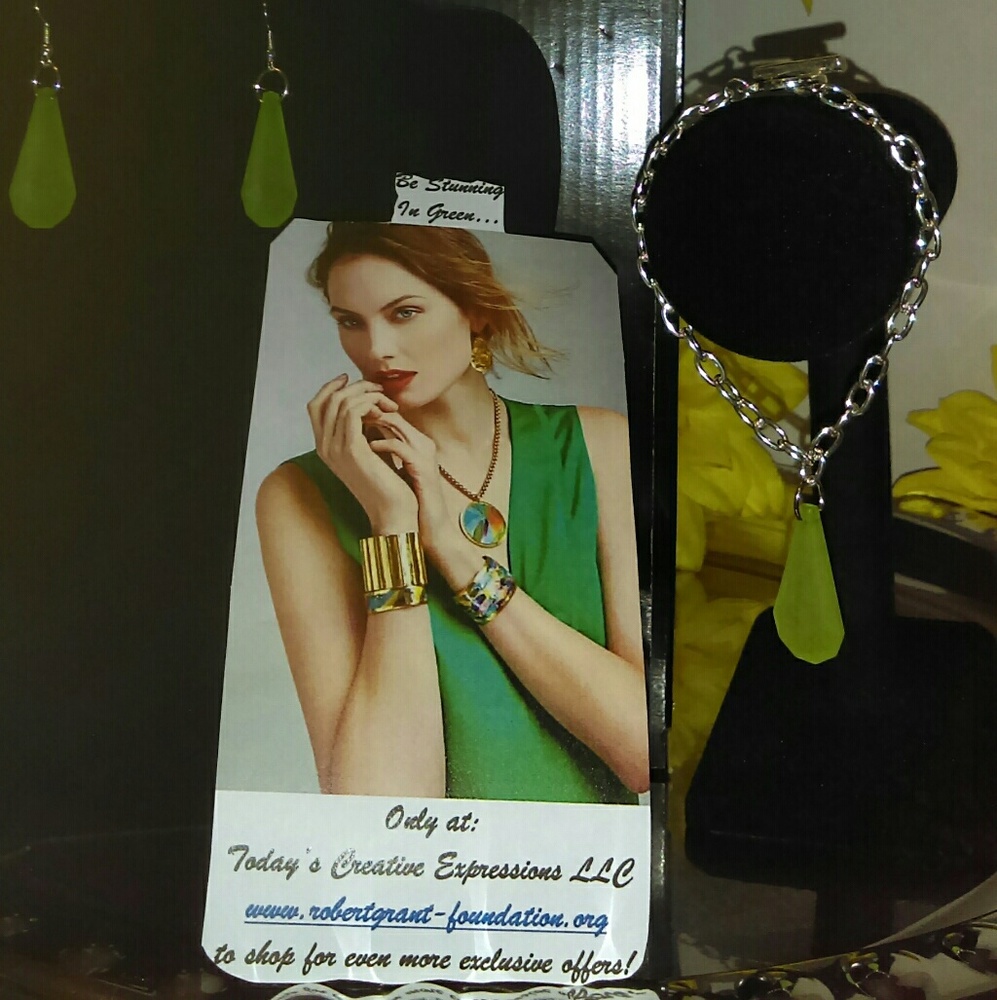 The Be Stunning In Green Set!